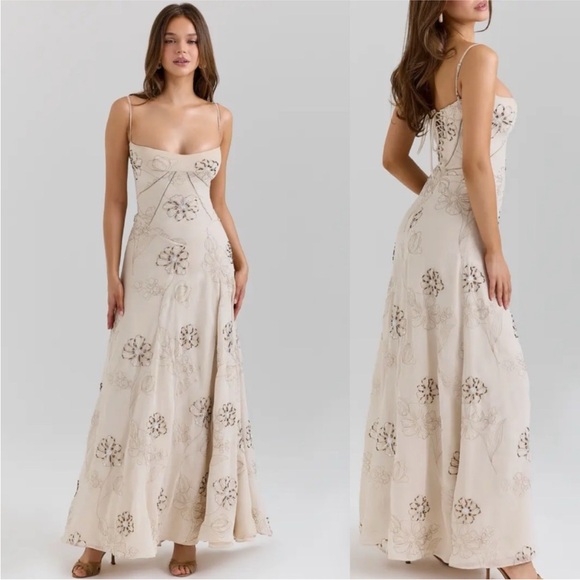 HOUSE OF CB 'Seren' Vanilla Embroidered Hand Beaded Floral Maxi Dress NWOT Sz XS - Picture 17 of 17